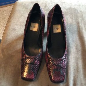 impo snakeskin pump size 81/2